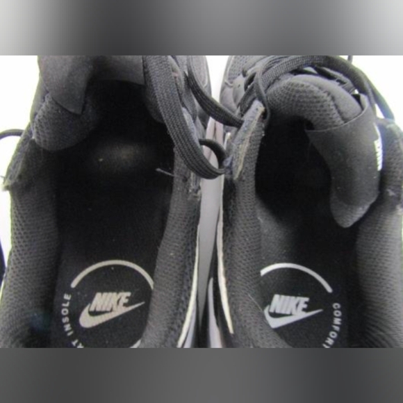 Nike Air Max Excee Sneakers Wmn's Size 7M Like New - Picture 7 of 8